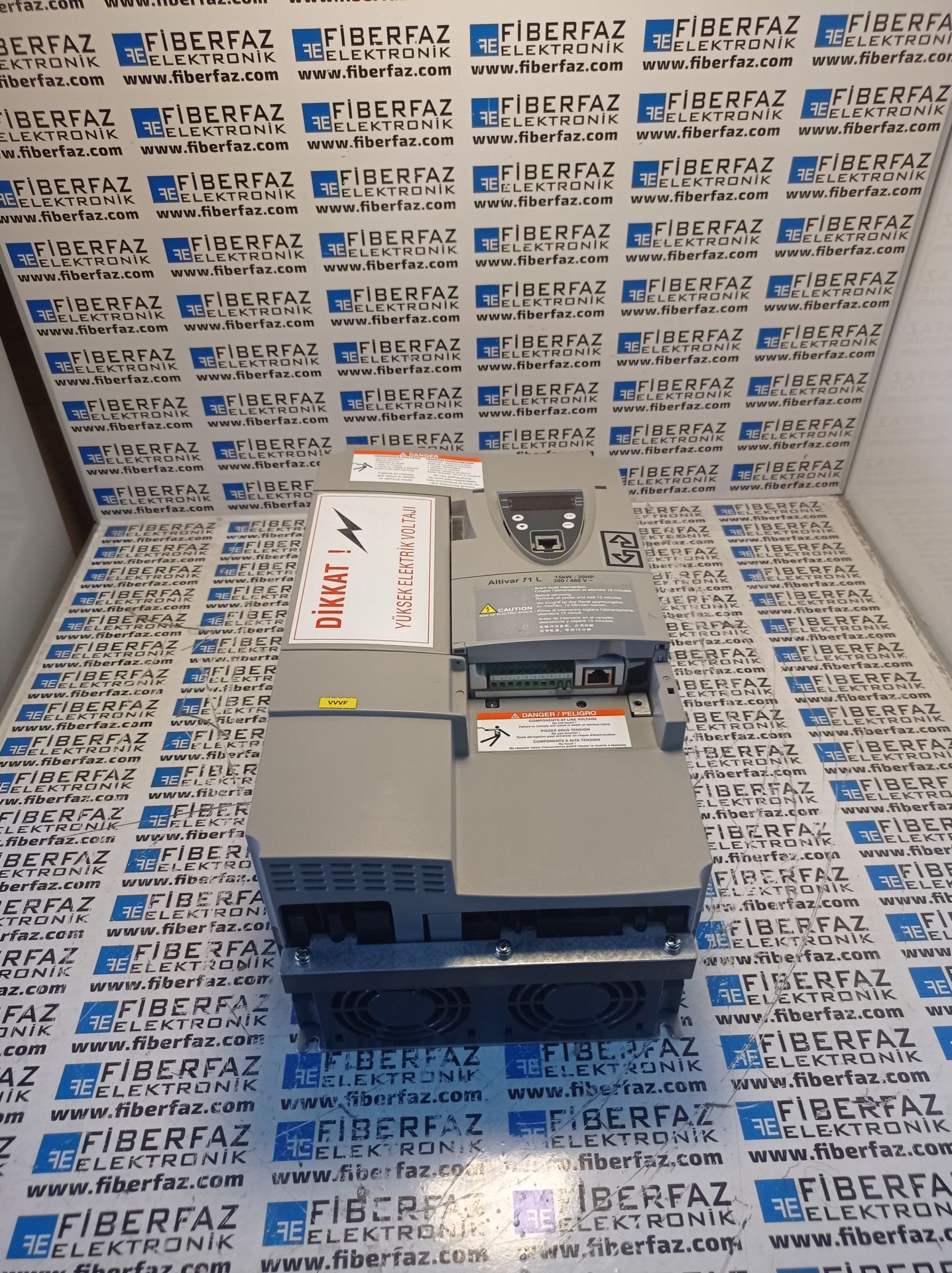ATV71LD15N4Z SCHNEIDER ATV71 AC DRIVE - 15kW-20HP