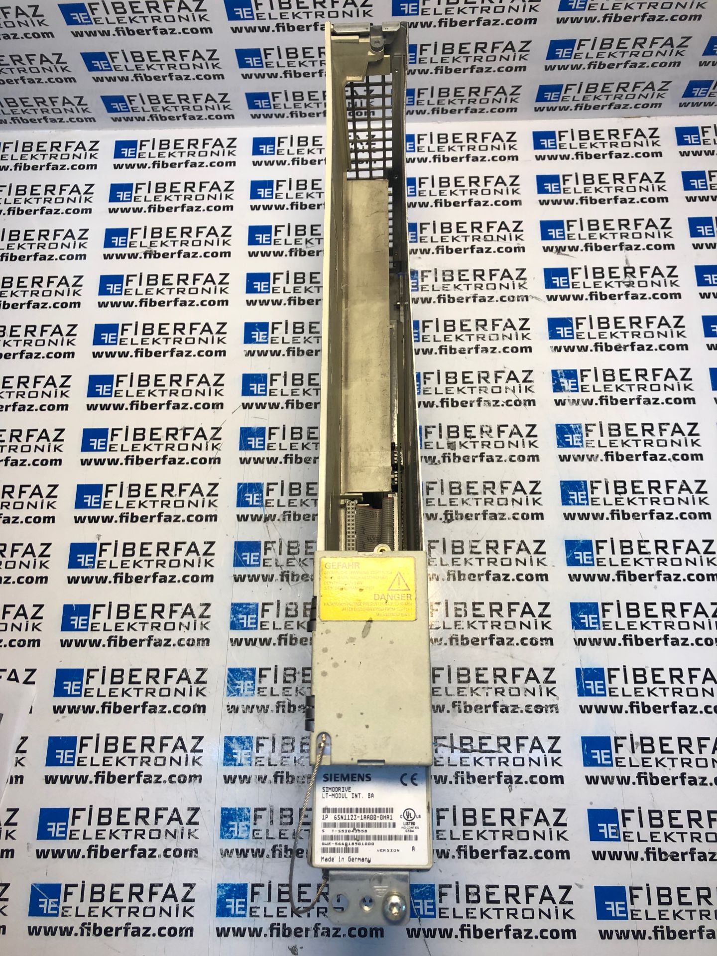 6SN1123-1AA00-0HA1 SIEMENS SIMODRIVE 611 POWER MODULE (1-AXIS, 8 A)
