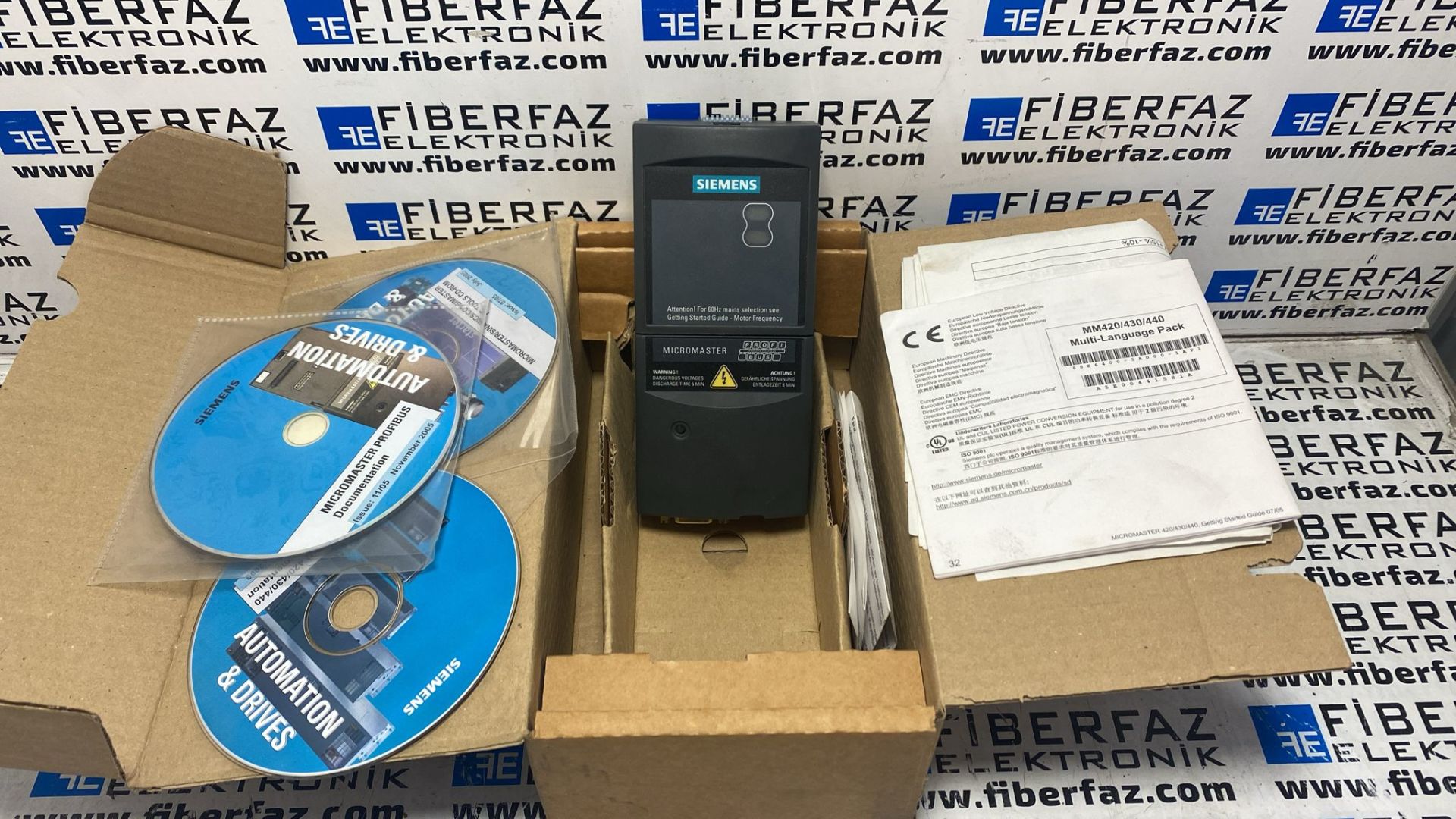 Sıemens Mıcromaster 6SE6400-1PB00-0AA0