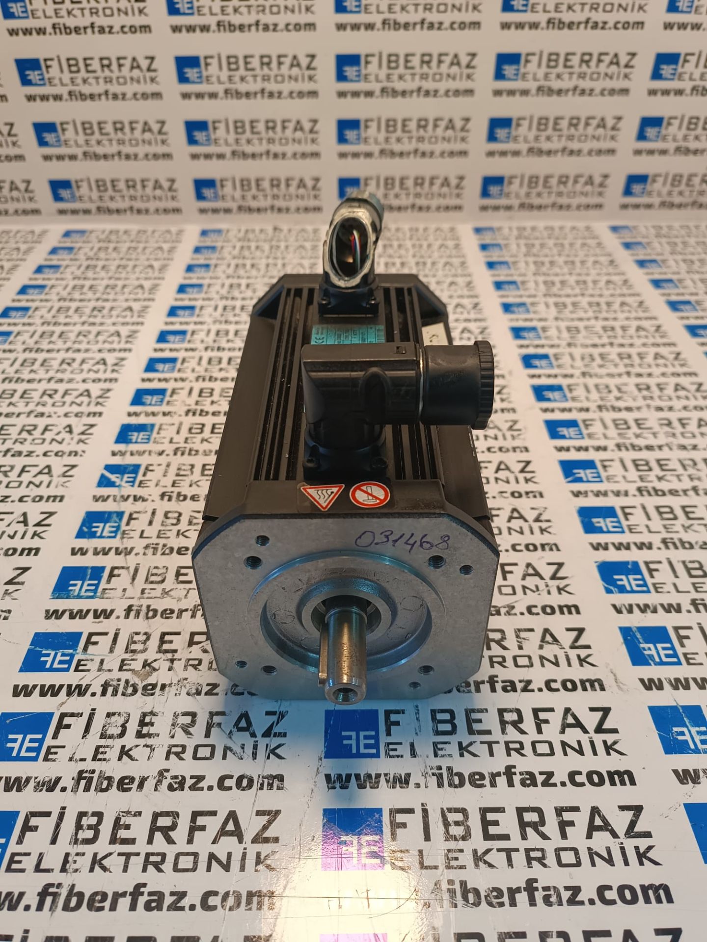 Lenze Servo Motor MDSKRS056-23
