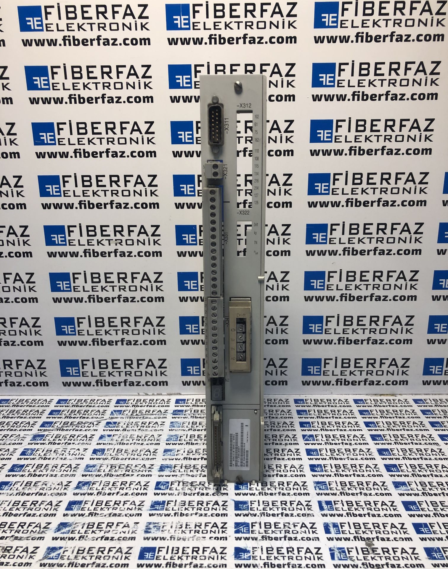 6SN1118-0AA11-0AA1 SIEMENS  SIMODRIVE 611-A CLOSED-LOOP PLUG-IN CONTROL UNIT