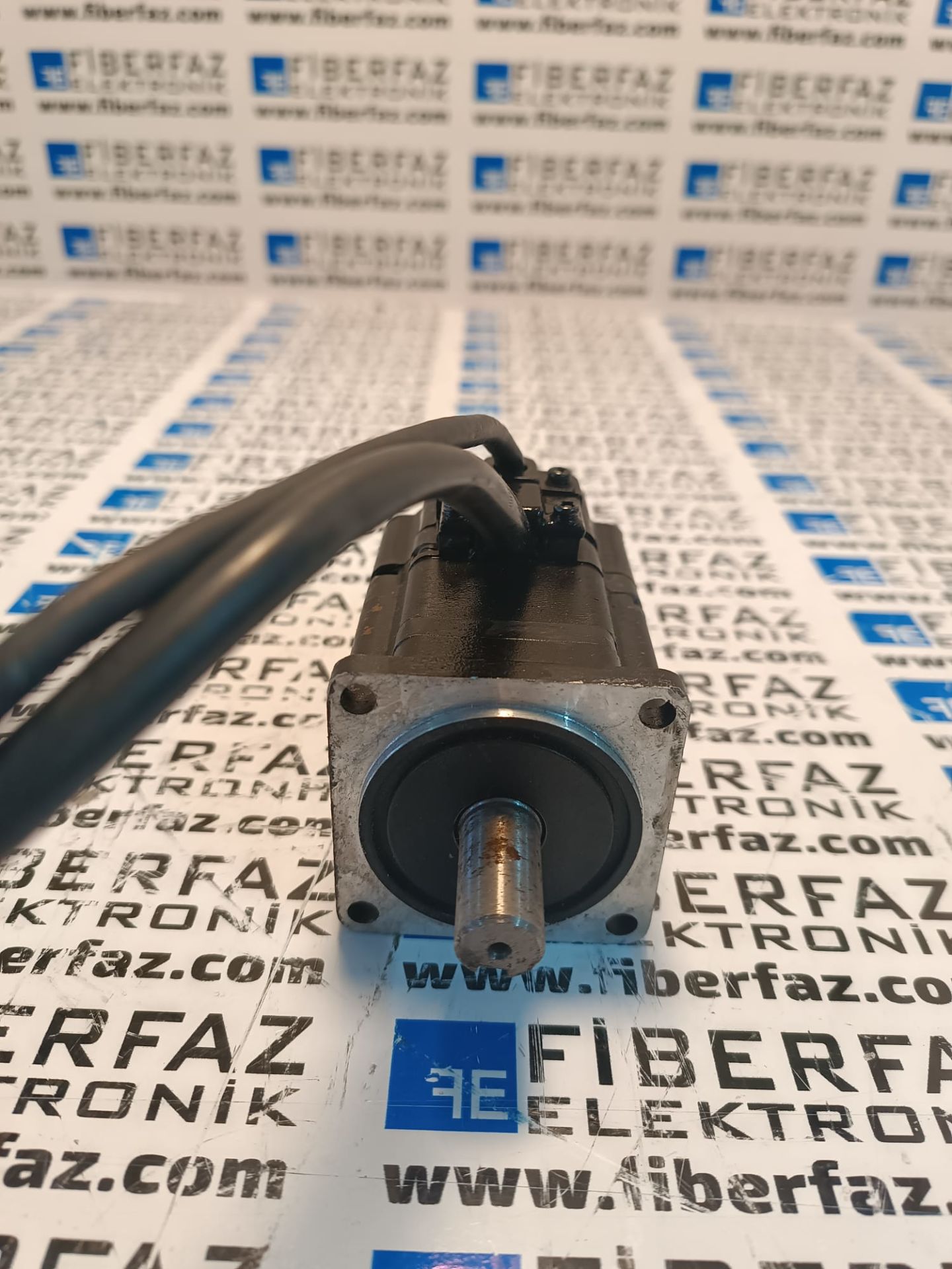 HIGEN  FMA CJ02-AB00 SERVO MOTOR