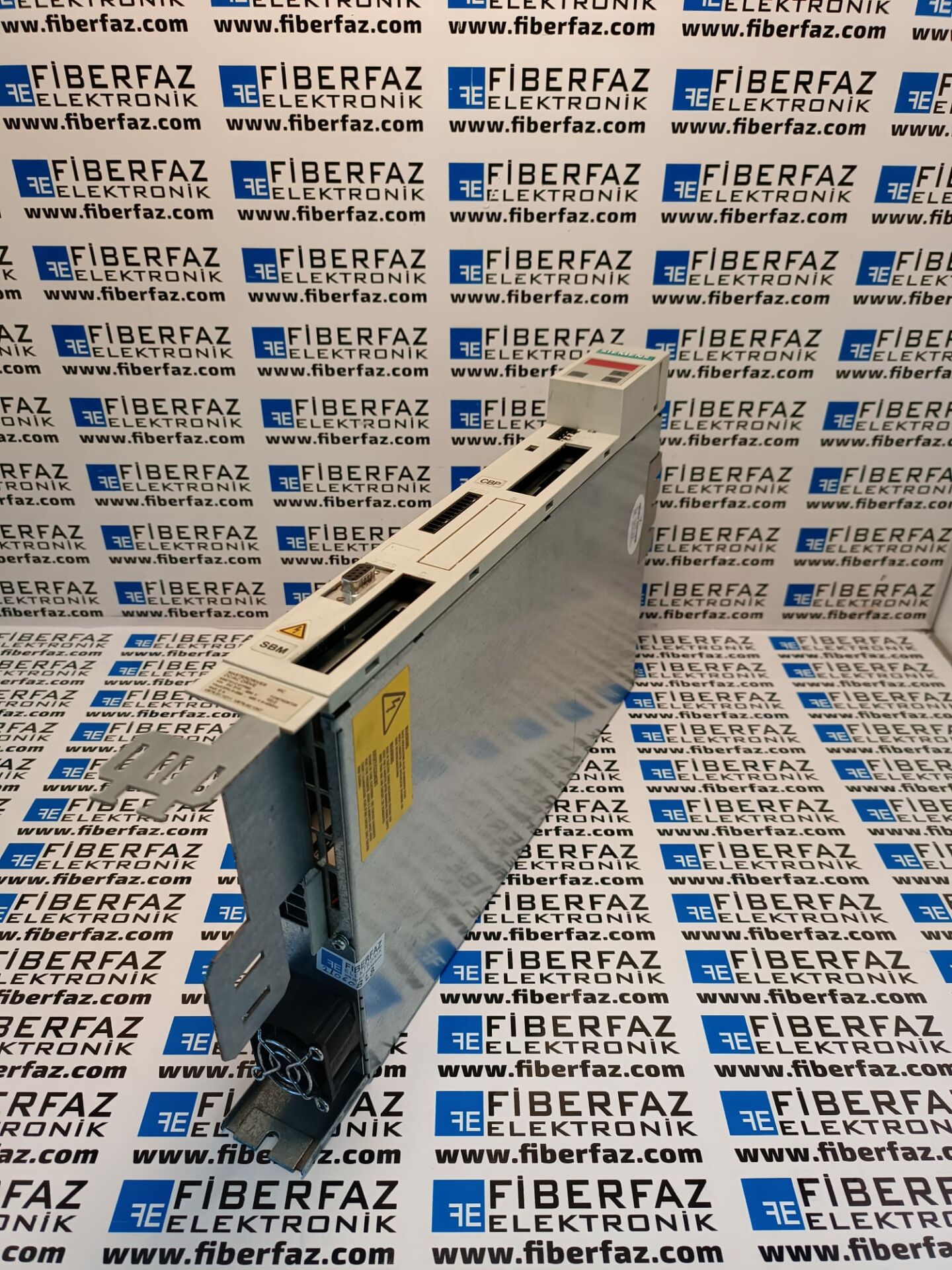6SE7012-0TP50-Z SIEMENS SIMOVERT MASTERDRIVES MC COMPACT PLUS INVERTER 0,75KW