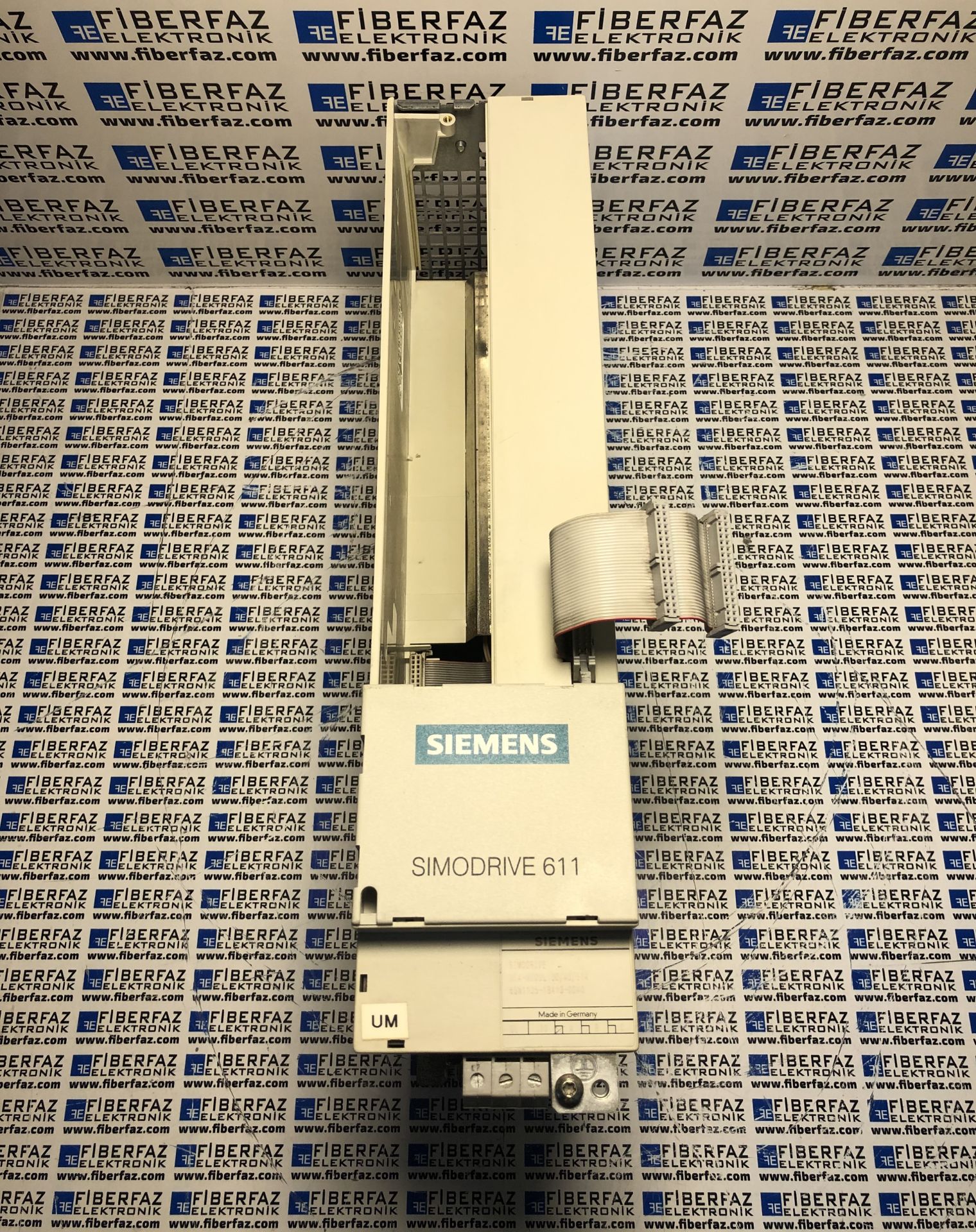 6SN1135-1BA13-0DA0 SIEMENS SIMODRIVE 611-A MAIN SPINDLE MODULE 30/40 A
