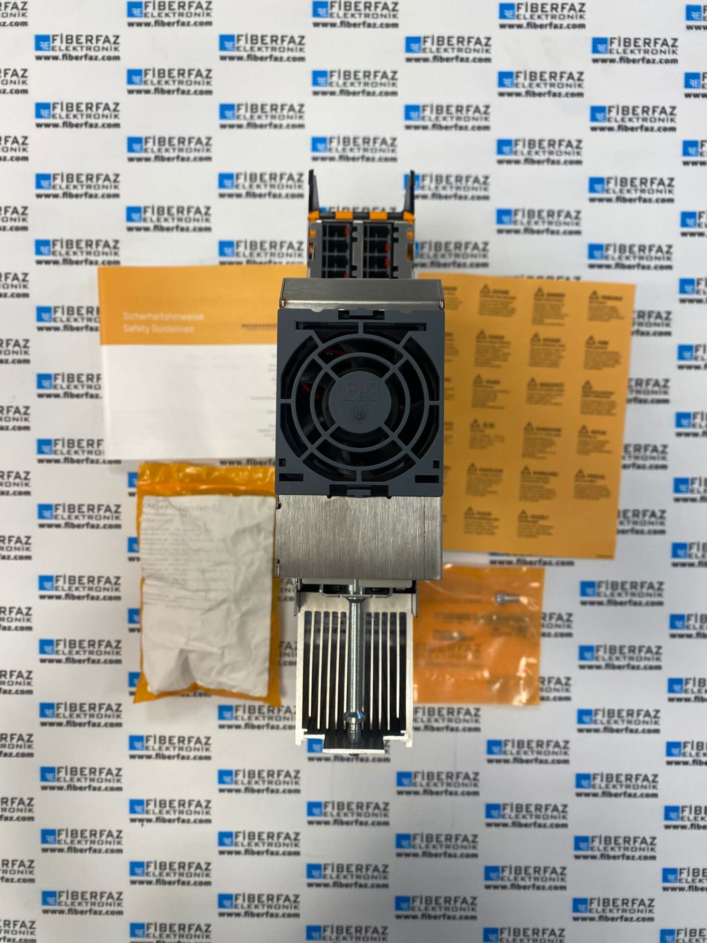 Acoposmulti Fan Module 8BVI0055HWD0.000-1 B&R ACOPOSmulti Inverter - 2 Axes