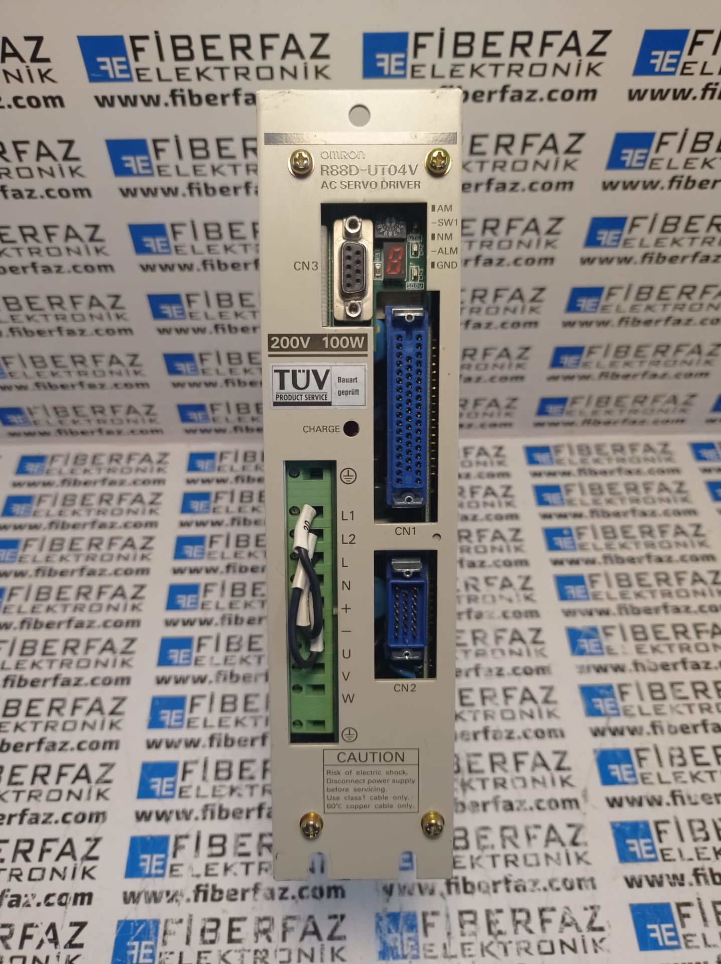Omron Sürücü R88D-UT04V