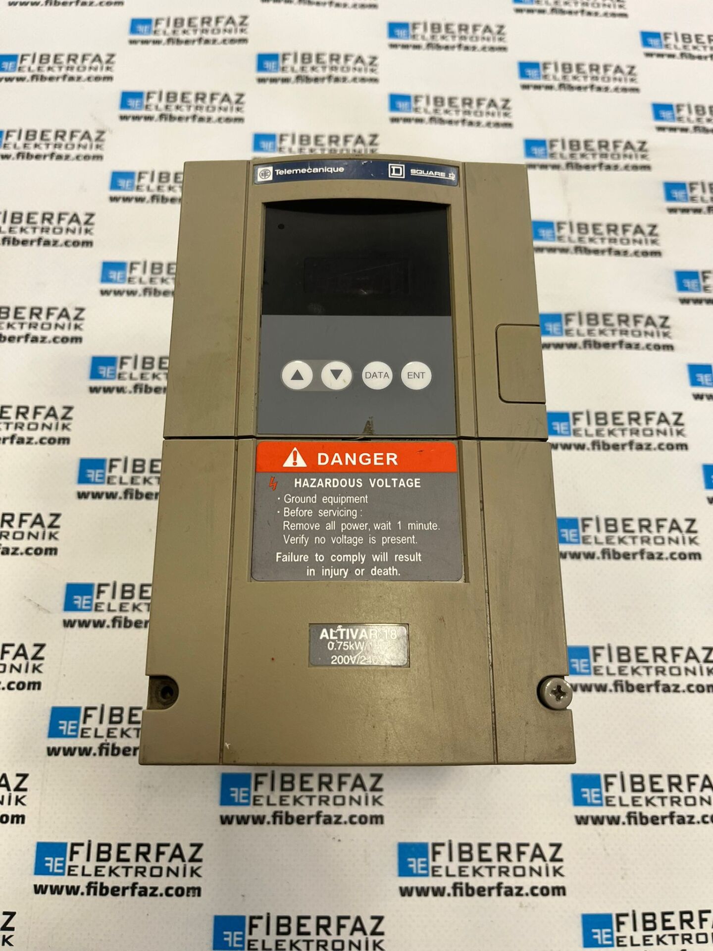 ATV18U09M2 TELEMECANİQUE ATV18 AC SURUCU - 0,9KVA 200/240V