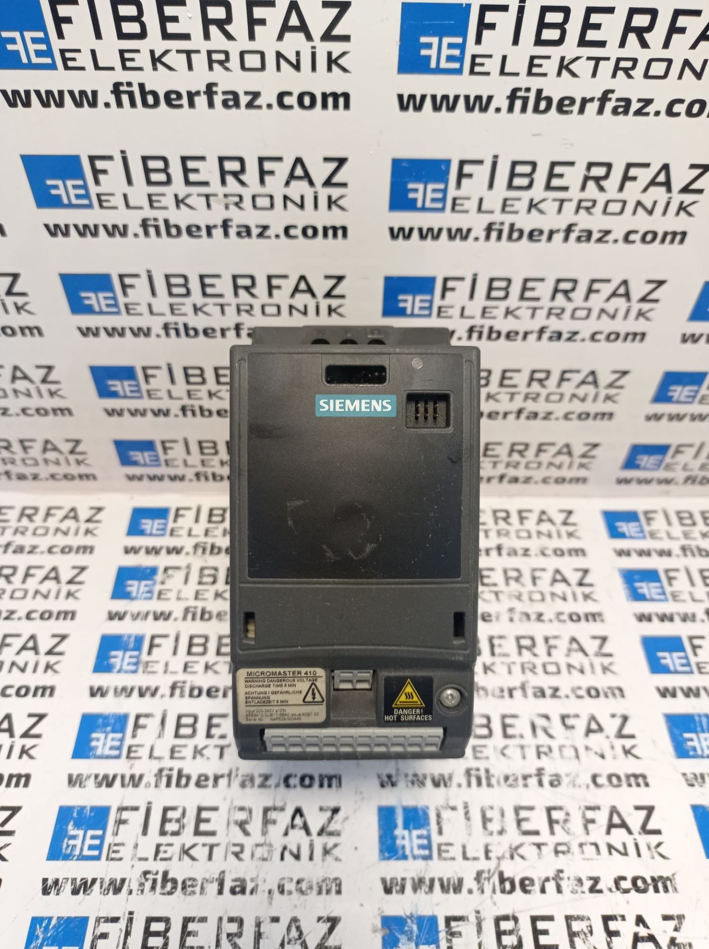 6SE6410-2UB17-5BA0 SIEMENS MICROMASTER 410 AC DRIVE (0,75KW)