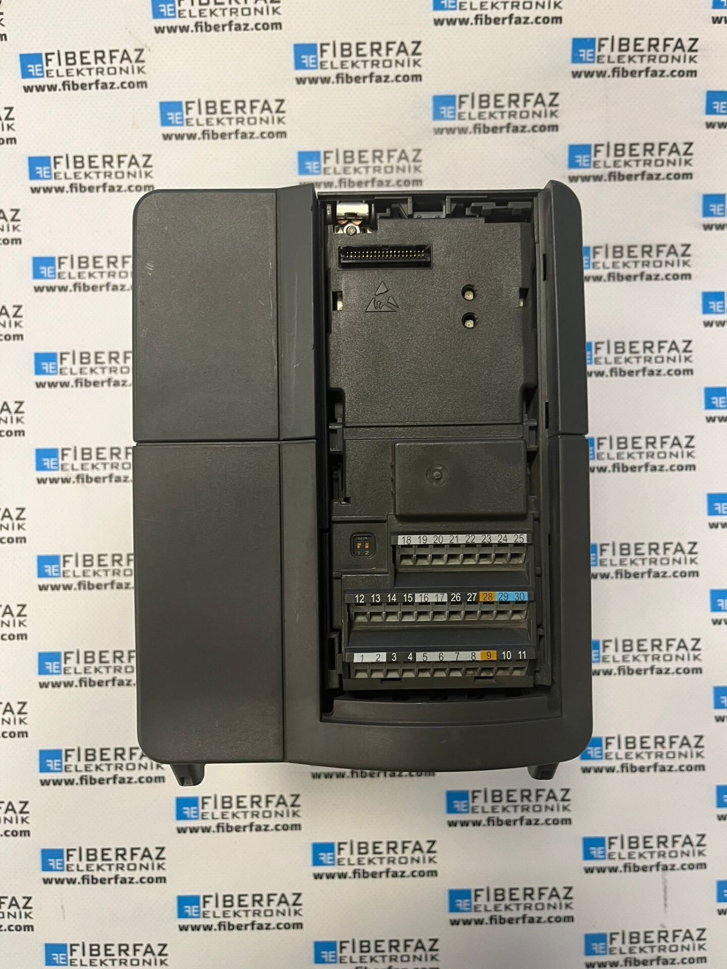 SIEMENS 6SE6440-2UD23-0BA1