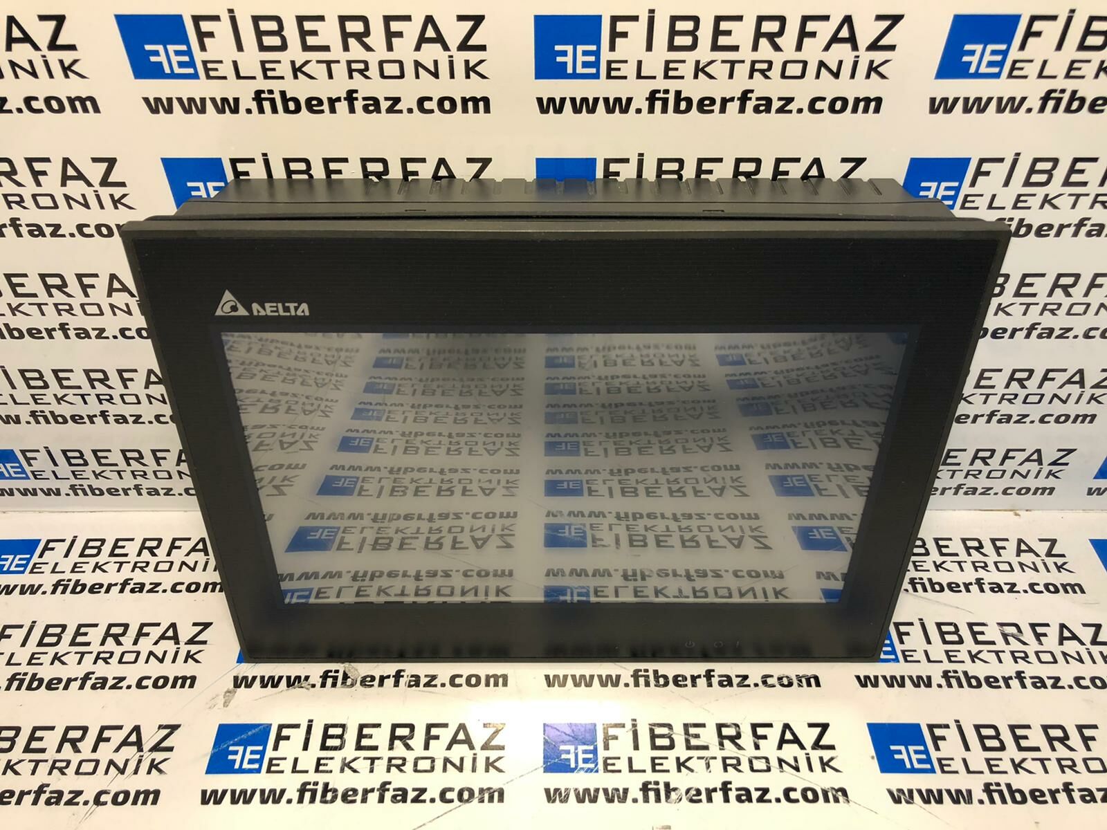 DOP-B10E615  DELTA DOP-B SERISI 10,1'' HMI - OPERATOR PANEL