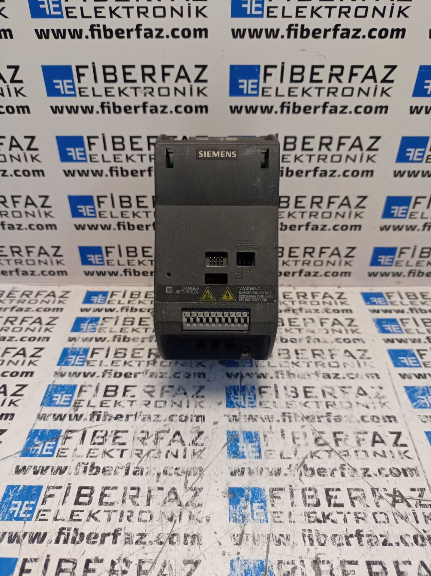 6SL3211-0AB12-5UA1 SIEMENS SINAMICS G110-CPM110 AC Drive (0,25KW)
