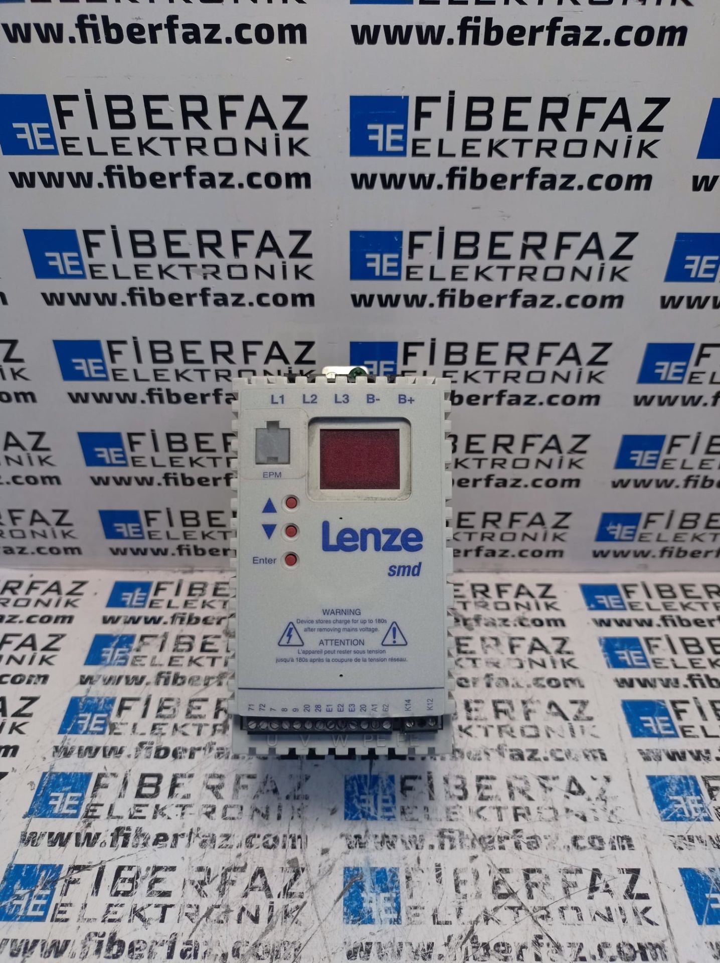 ESMD751L4TXA LENZE AC DRIVE  0.75 kW