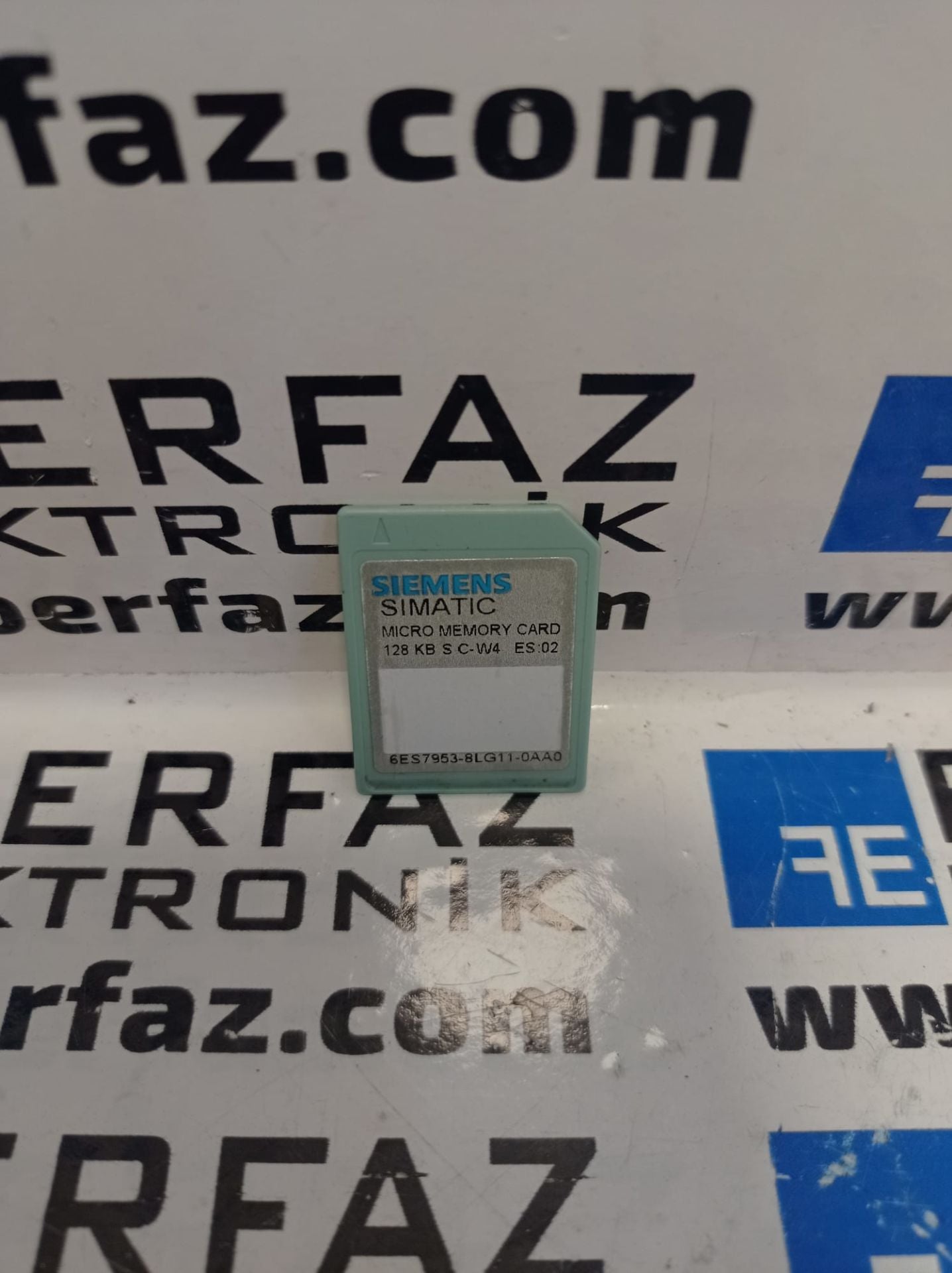 6ES7 953-8LG11-0AA0 SIEMENS SIMATIC S7-300 PLC HAFIZA KARTI ( 6ES7953-8LG11-0AA0 )