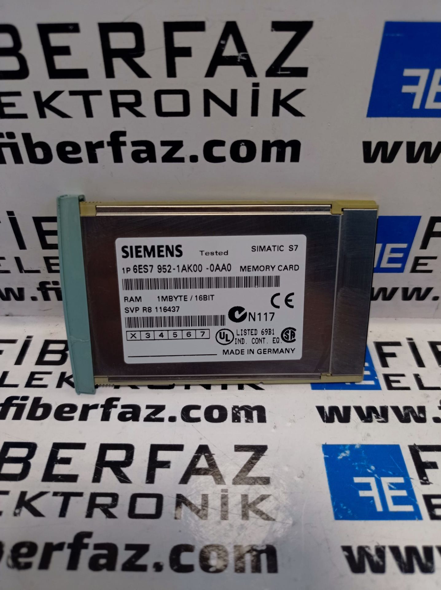6ES7 952-1AK00-0AA0 SIEMENS SIMATIC S7-400 PLC HAFIZA KARTI ( 6ES7952-1AK00-0AA0 )