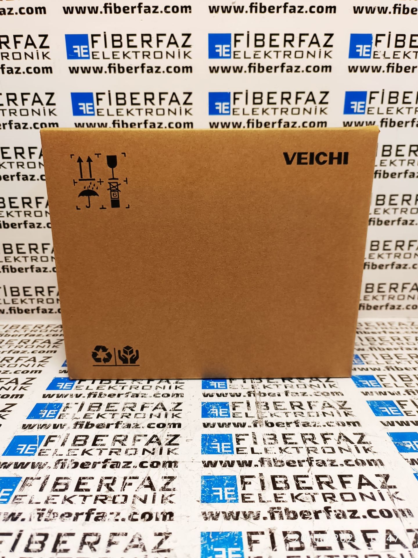 Veichi Sürücü AC10-T3-2R2G-B 2,2 kW