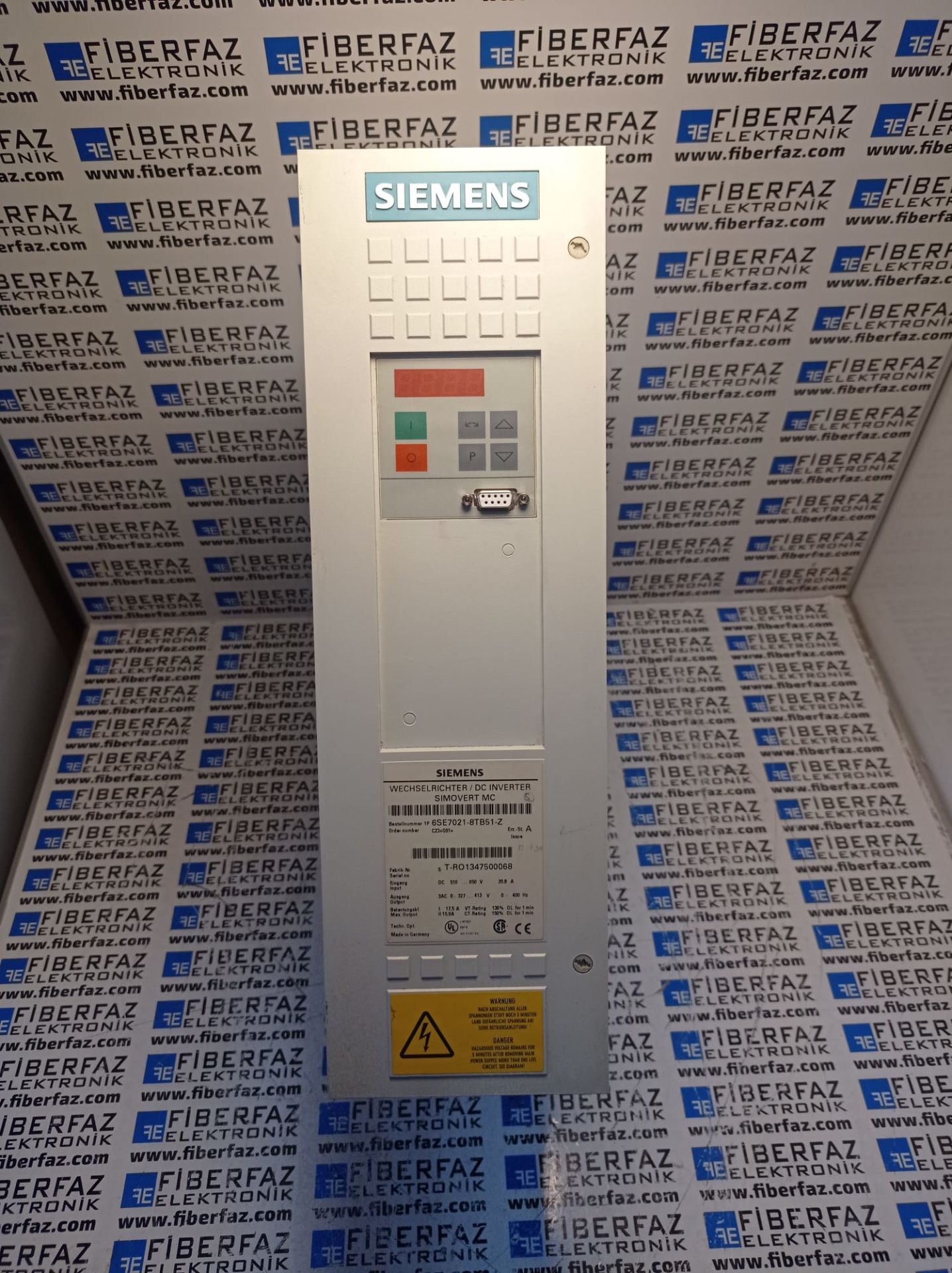 6SE7021-8TB51-Z SIEMENS SIMOVERT MASTERDRIVES MOTION CONTROL COMPACT UNIT INVERTER
