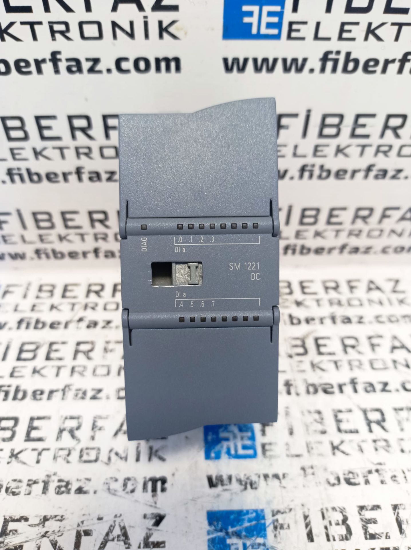 6ES7 221-1BF32-0XB0  SIEMENS SIMATIC S7-1200 DI SM1221