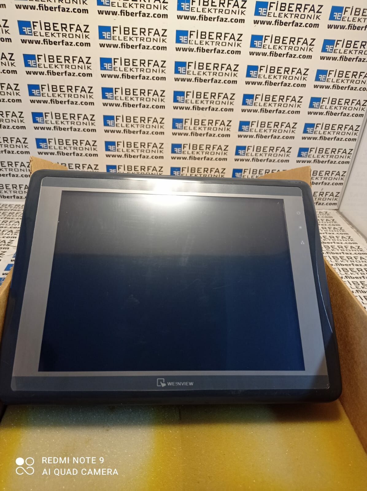 Weintek Operator Panel MT8121X V1EV