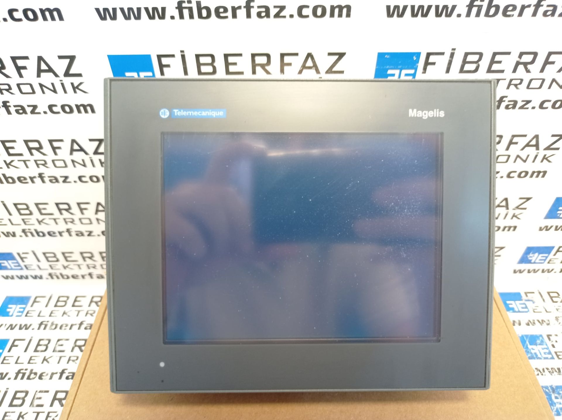 XBTGT2110 SCHNEIDER - TELEMECANIQUE MEGELIS 5,7'' STN HMI - OPERATOR PANEL