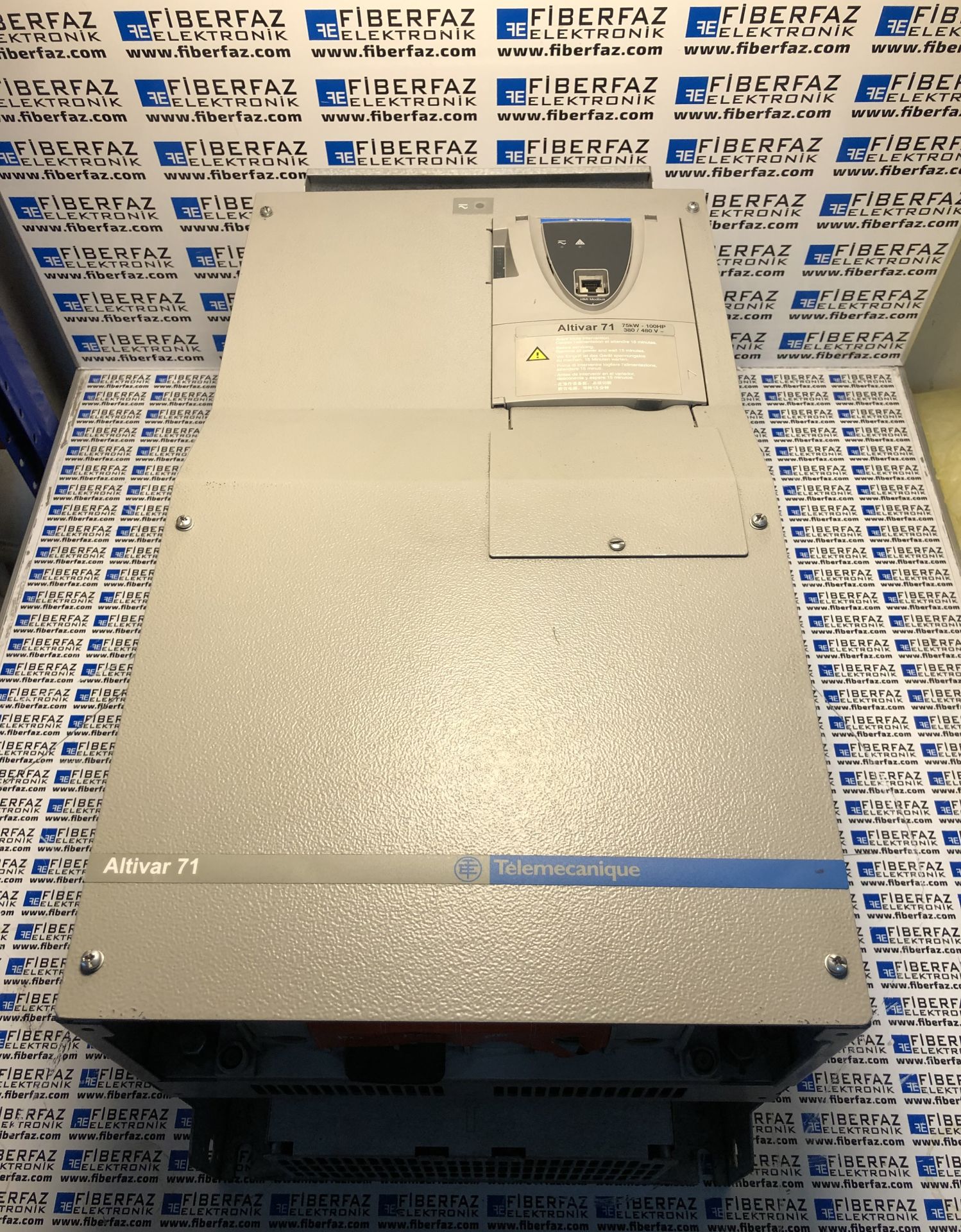 ATV71HD75N4 SCHNEIDER ATV71 AC DRIVE - 75kW 100HP