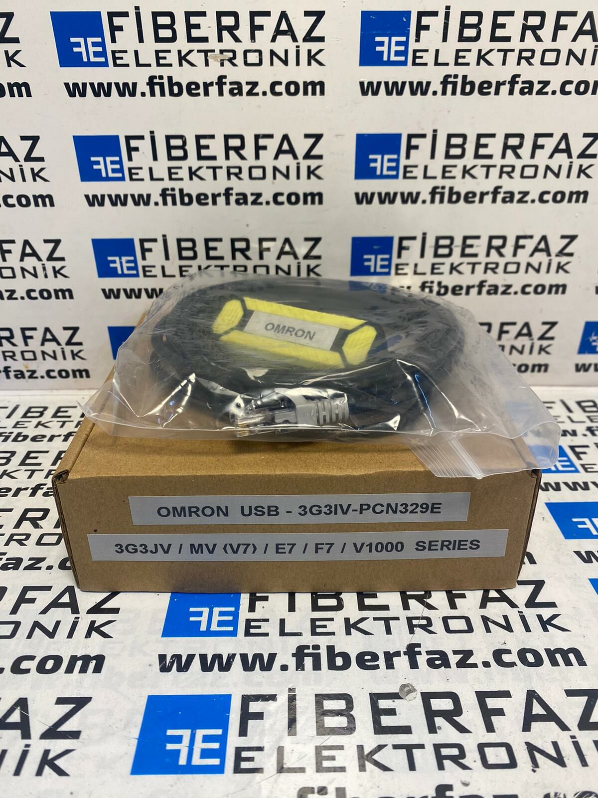 USB 3G3IV-PCN329E OMRON 3G3JV / MV (V7) / E7 / F7 / V1000 SERISI HABERLESME KABLOSU