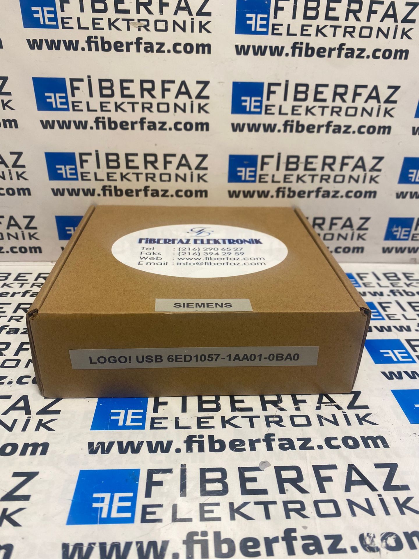 6ED1057-1AA01-0BA0 SIEMENS LOGO! PLC SERILERI PROGRAMLAMA KABLOSU