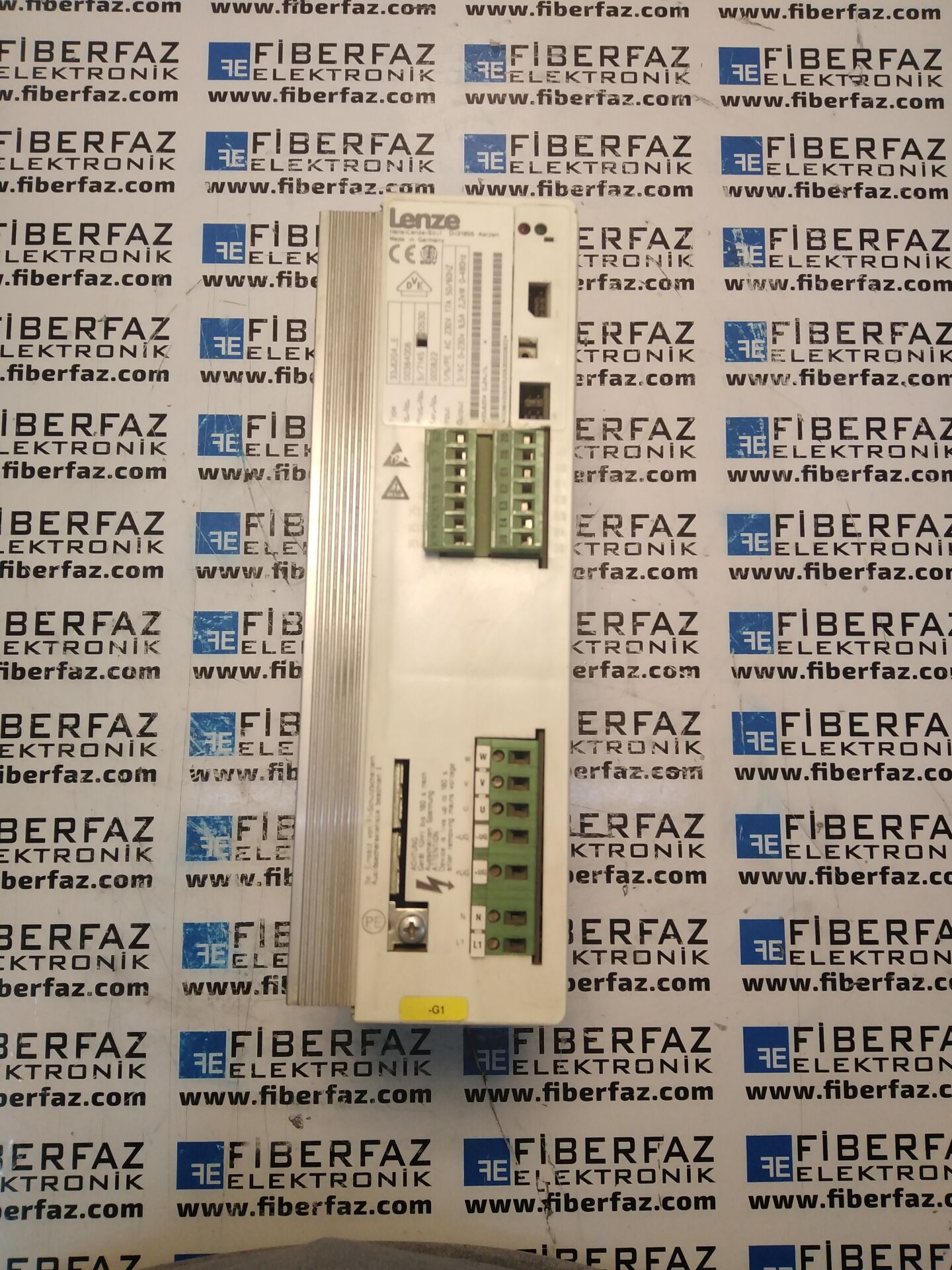 33.8204_E Lenze 8200 HVAC Frequency Inverter 2.2 Kw