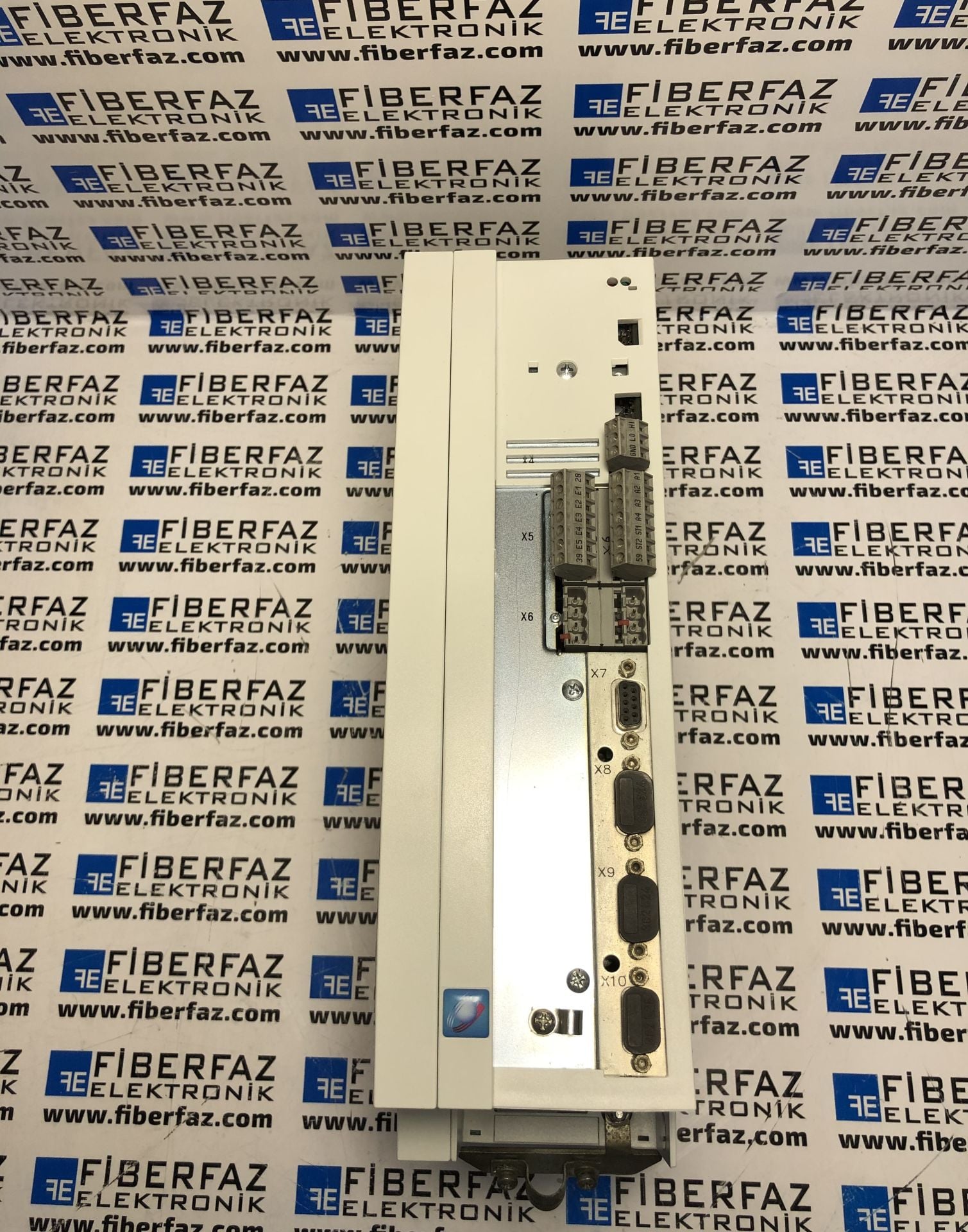 Lenze Sürücü EVS9324-EP