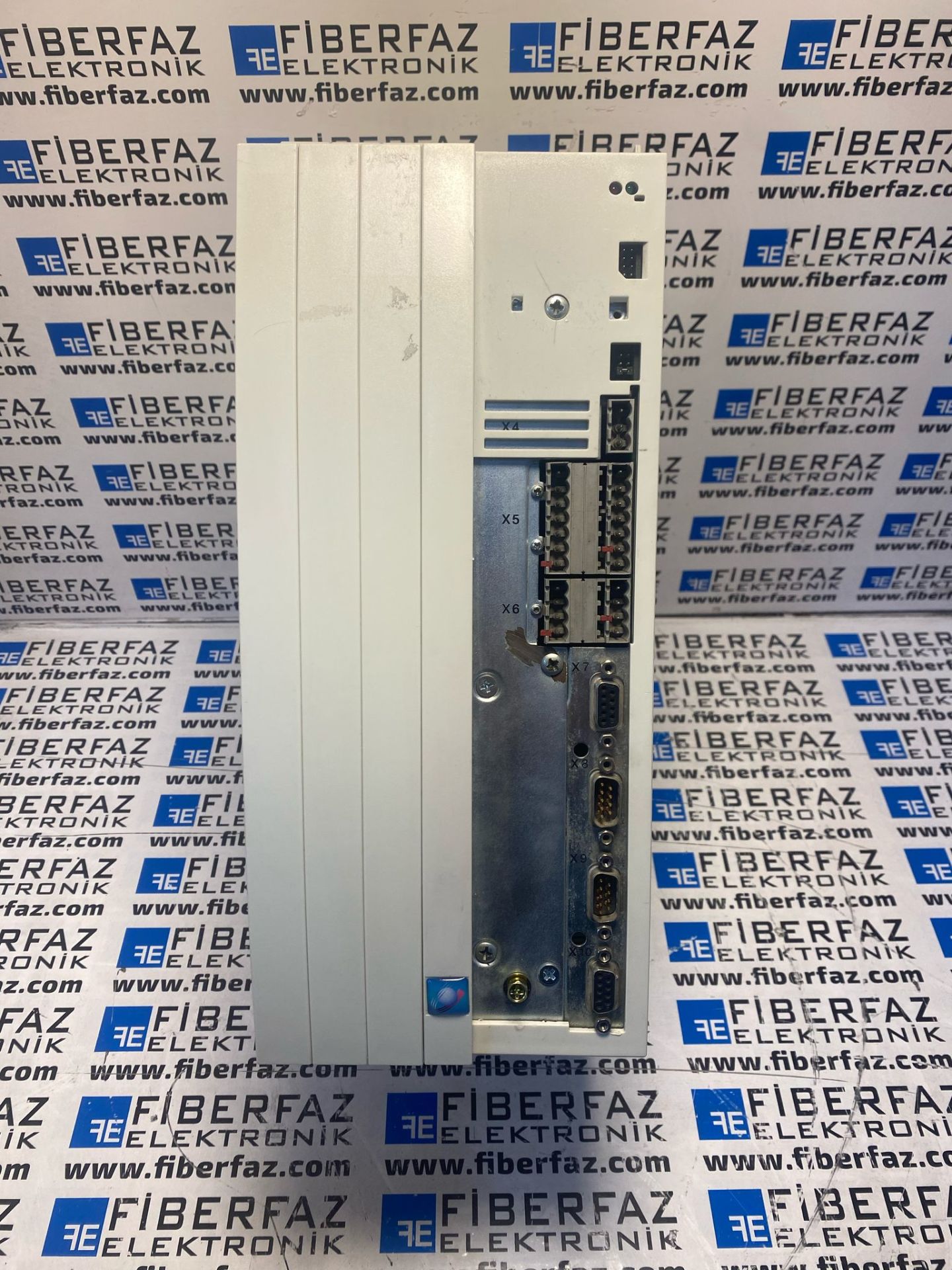 Lenze Sürücü EVS9326-ES