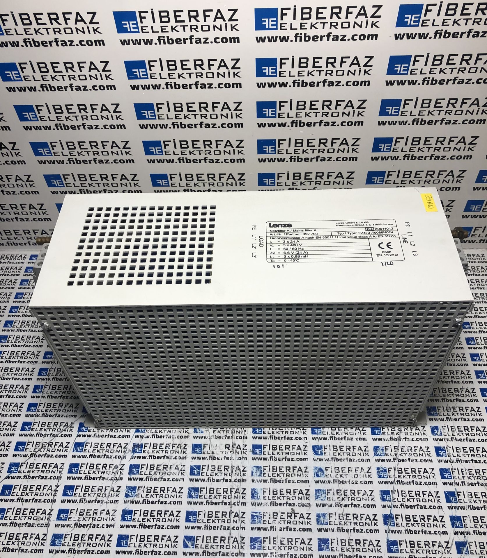 Lenze Sürücü EZN3A0088H024