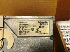 TSXAEZ802 SCHNEIDER MODICON TSX MICRO PLC 8*AI MODUL