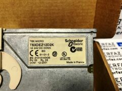 TSXDEZ12D2K SCHNEIDER MODICON TSX MICRO PLC 12*DI IO MODUL