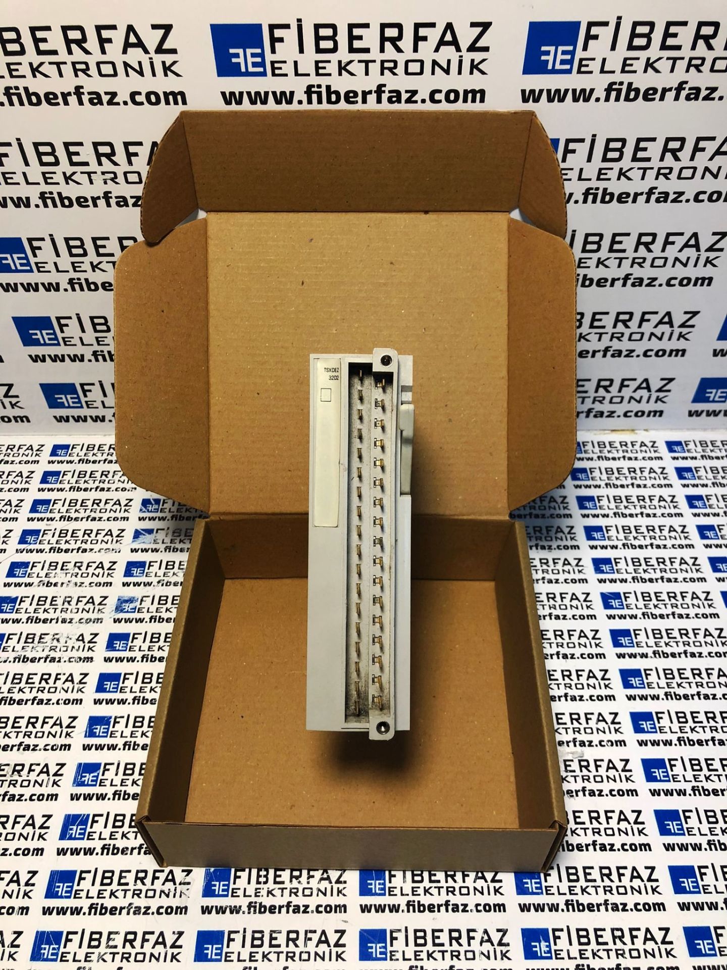 TSXDEZ32D2 SCHNEIDER MODICON TSX MICRO PLC 32*DI IO MODUL