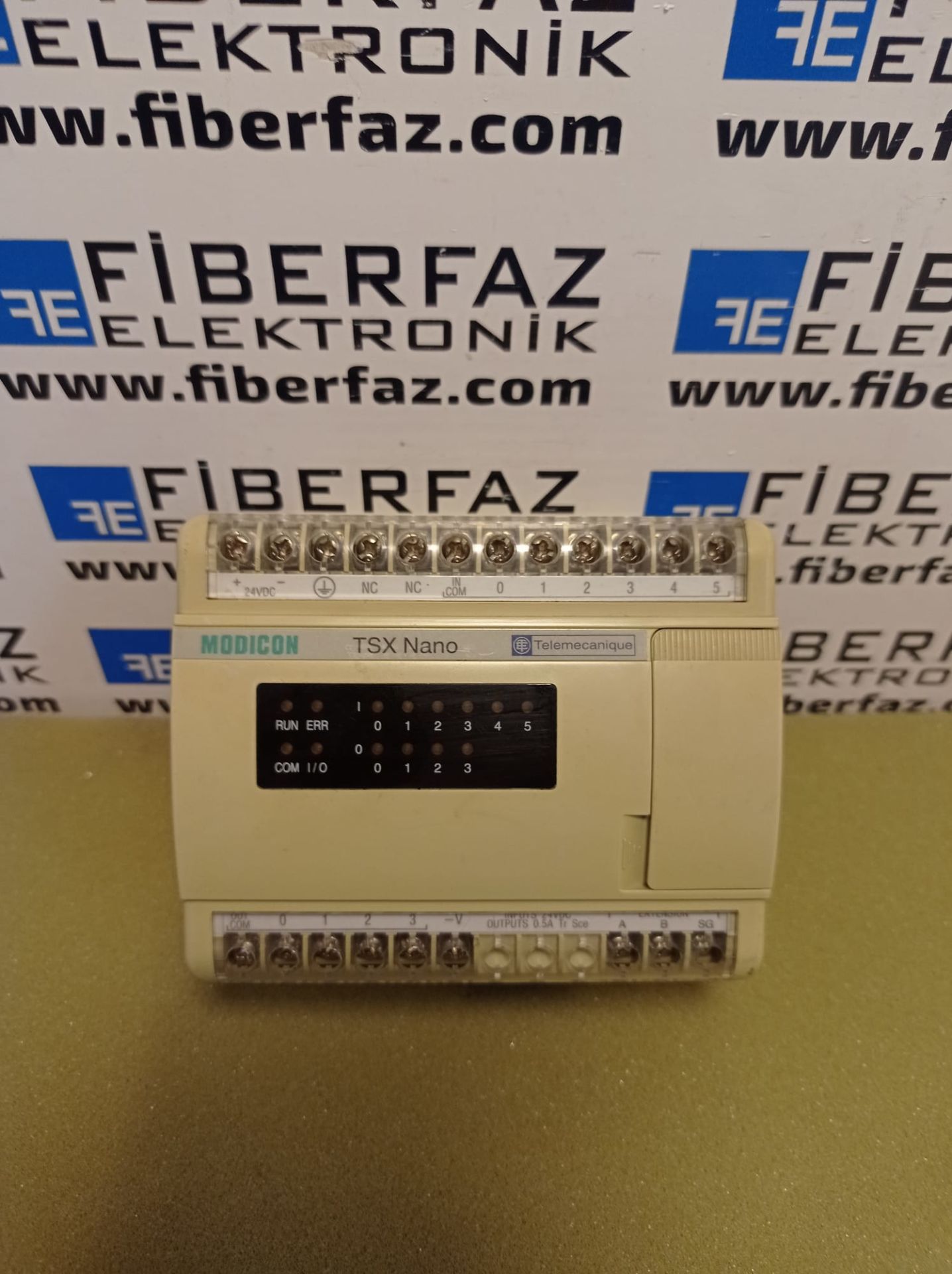 TSX 07 30 1012  SCHNEIDER TELEMECANIQUE MODICON TSX Nano CPU