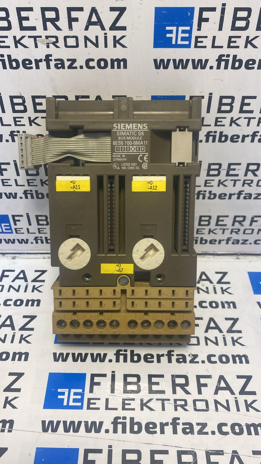 SIEMENS 6ES5 700-8MA11 SIMATIC S5 BUS MODUL ( 6ES5700-8MA11 )