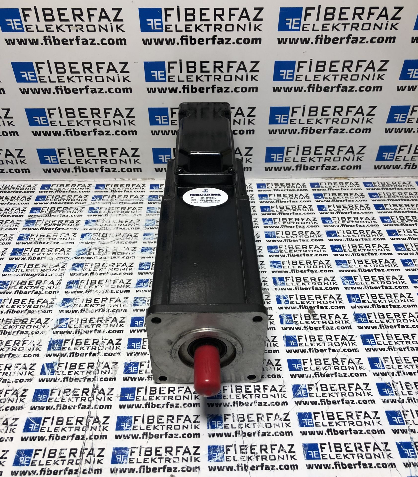 Indramat Servo Motor MKD041B-144-KP1-KN