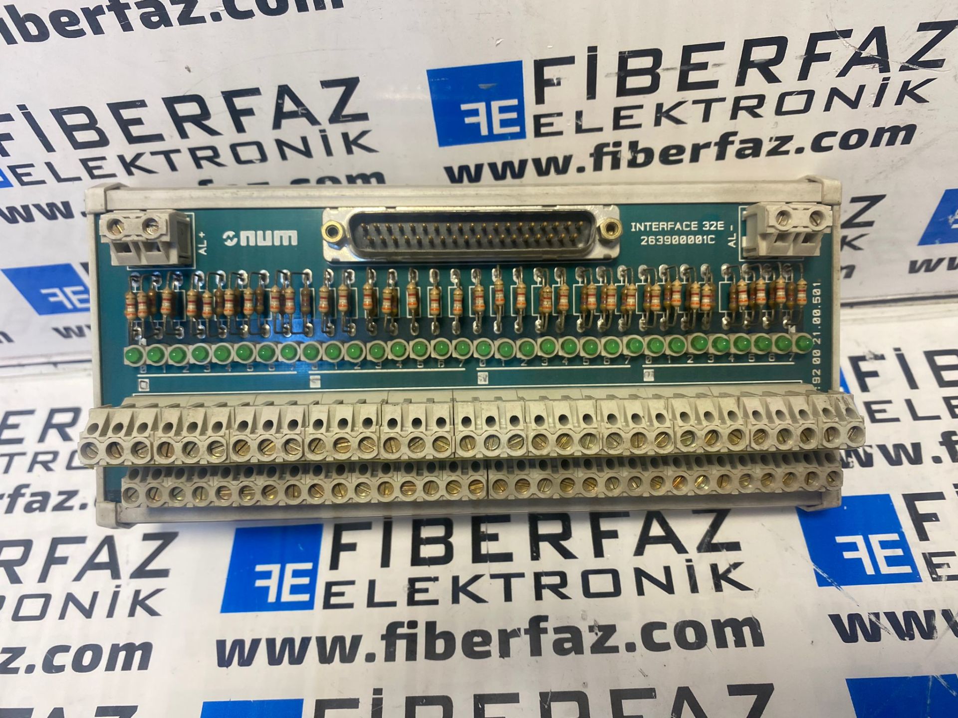 NUM 263900001C INTERFACE 32E INTERFACE 32E EXPANSION MODULE ID165831